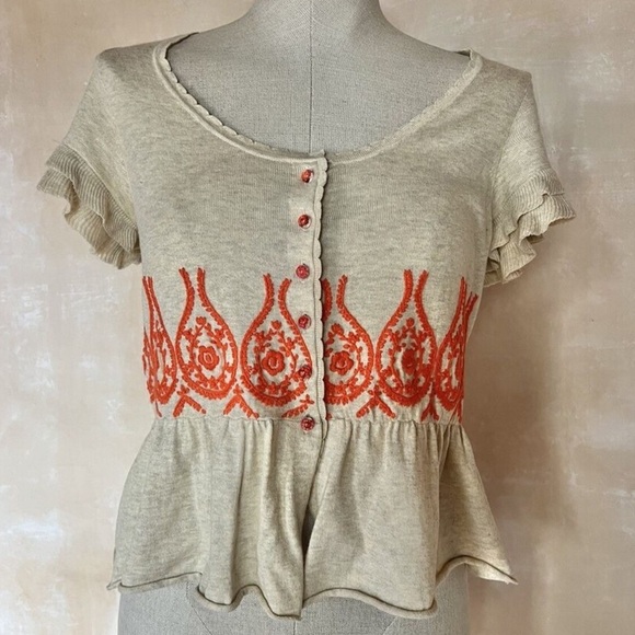 Moth Anthropologie Fanning Flames Short Sleeve Embroidered Sweater Top - Picture 9 of 9